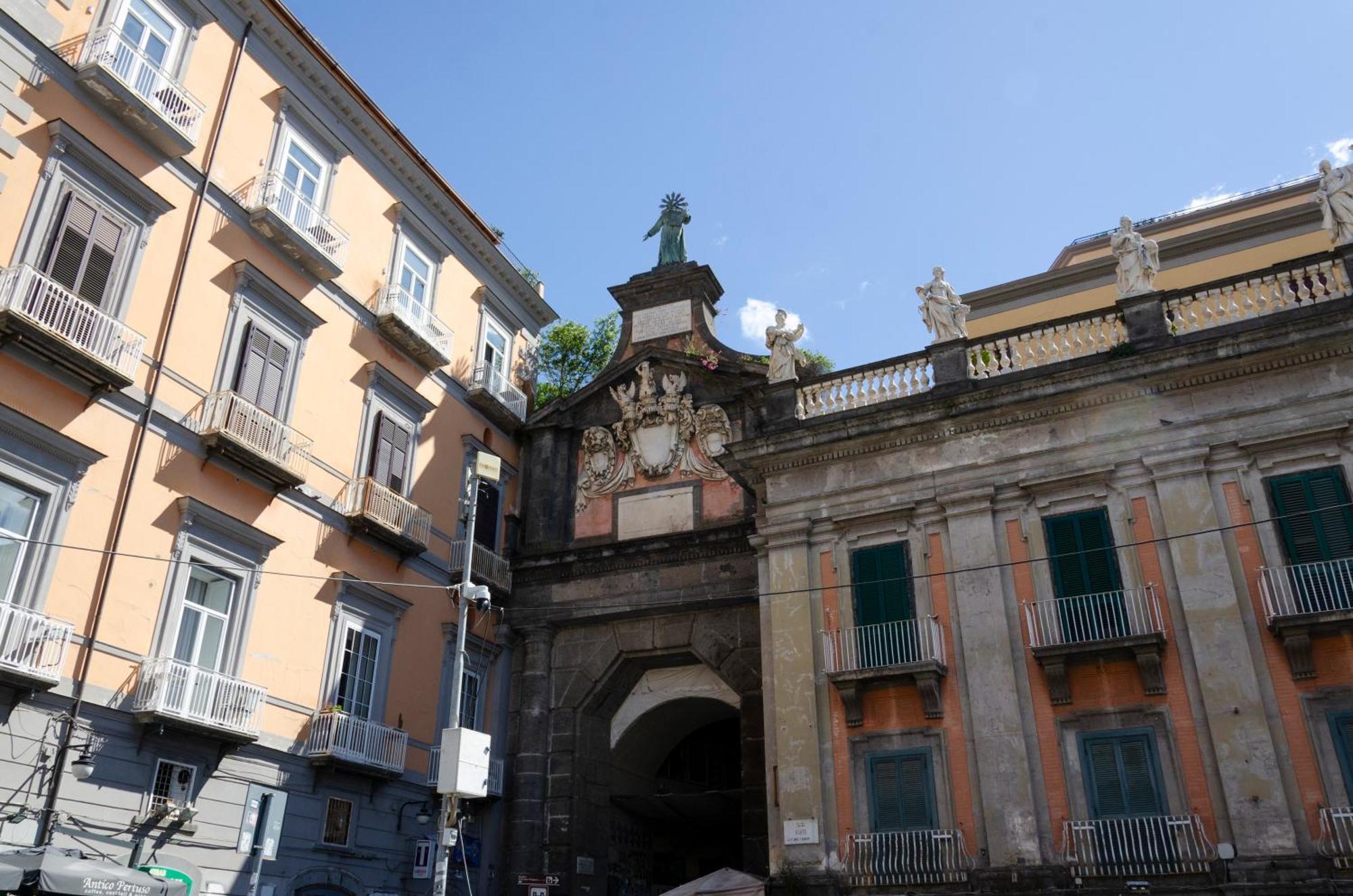 Suite Dante Napoli Exterior foto